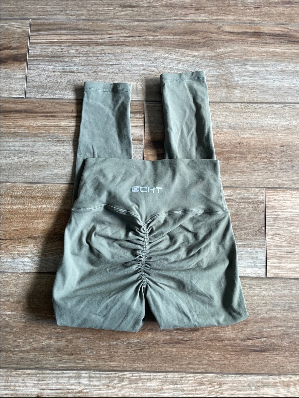 ECHT Olive Green High-Rise Scrunch-Back Leggings